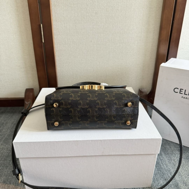 Ce1i*e kelly bags